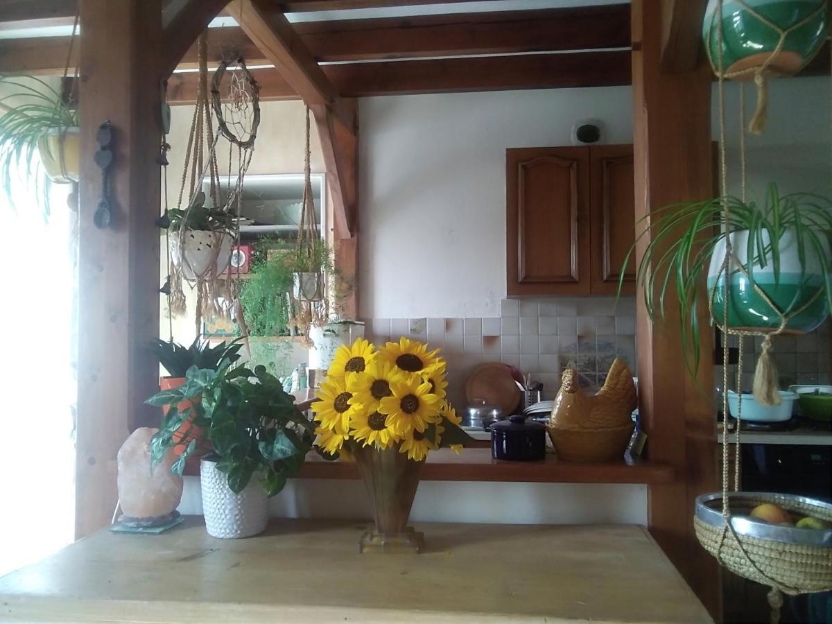 Les Tournesols Bed and Breakfast La Bernardiere Εξωτερικό φωτογραφία
