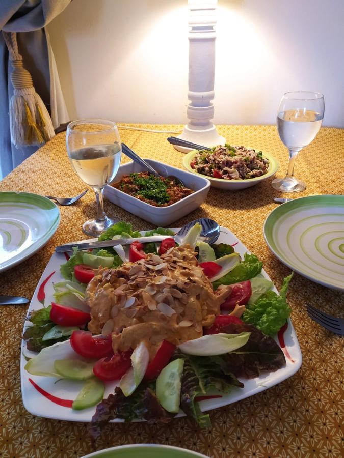 Les Tournesols Bed and Breakfast La Bernardiere Εξωτερικό φωτογραφία